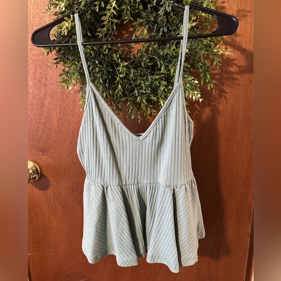 Bundle of 4 SHEIN tank tops NWOT - Picture 2 of 11